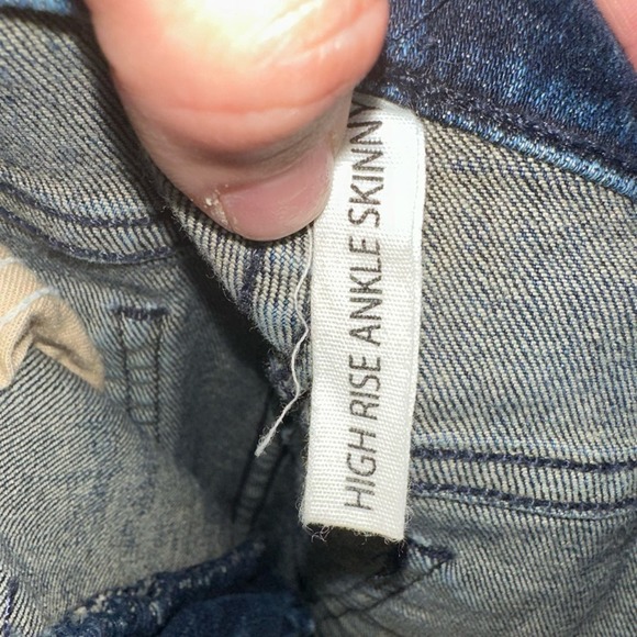 Gently used Rag&Bone skinny jeans, size 26 - Picture 7 of 7